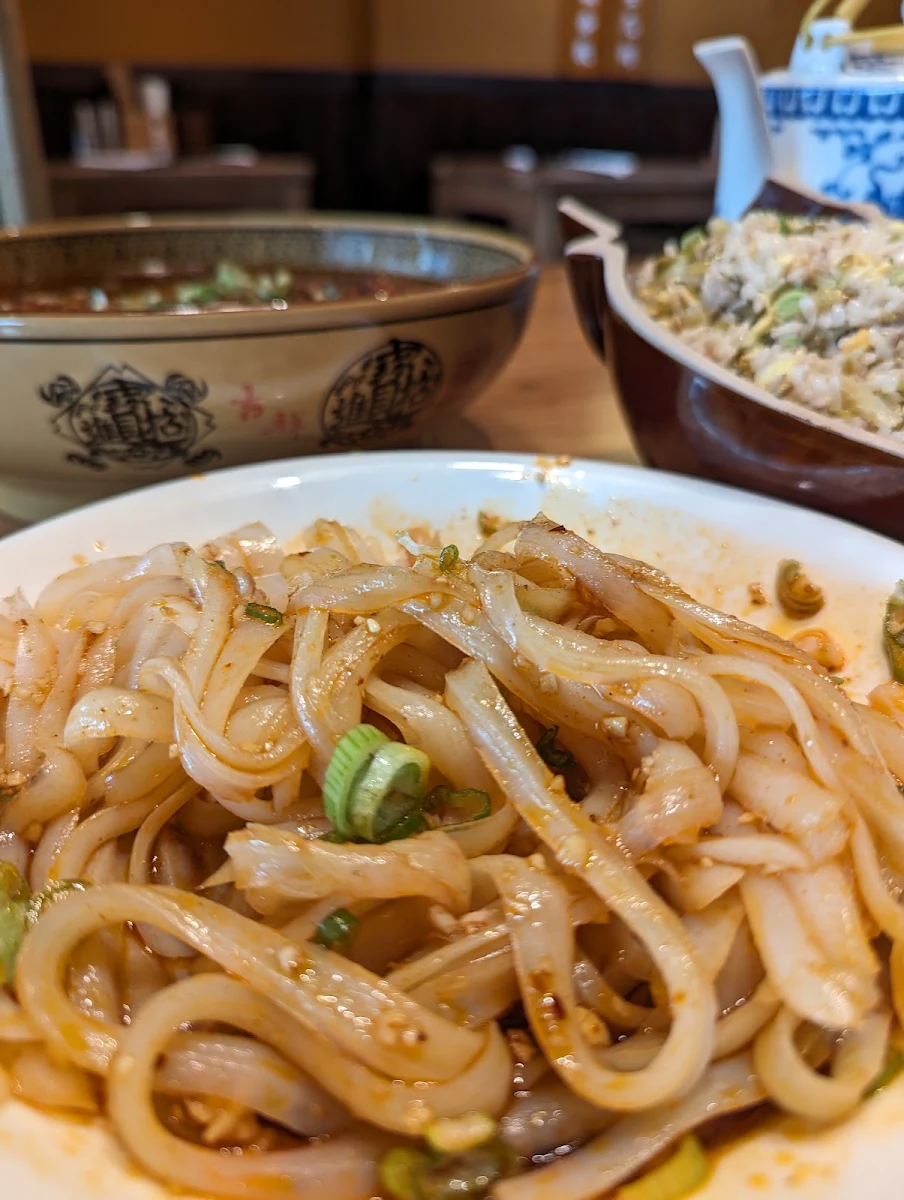 Plain White Noodles Eat with Vegetables 素白面拌菜吃, Ban Bu Xian Szechuan Cuisine Downtown 半步仙小酒馆（温哥华市中心店）